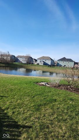 6698 W Deer Hill Drive, Mccordsville, IN 46055