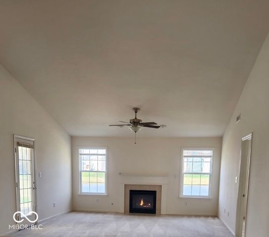 6698 W Deer Hill Drive, Mccordsville, IN 46055