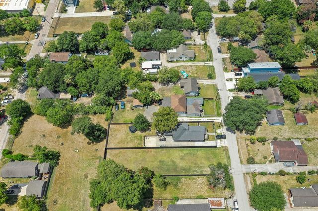 213 Sylvester Road, Houston, TX 77009