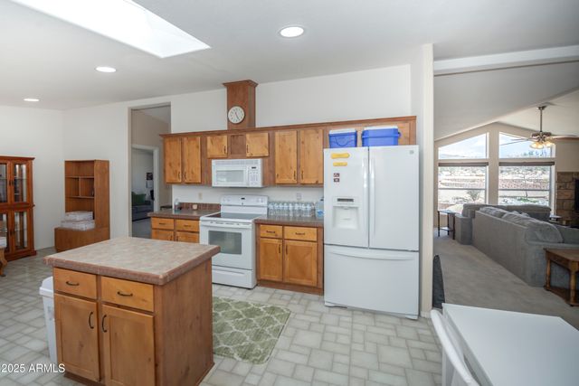 17985 E HUNTERS Lane, Dewey, AZ 86327