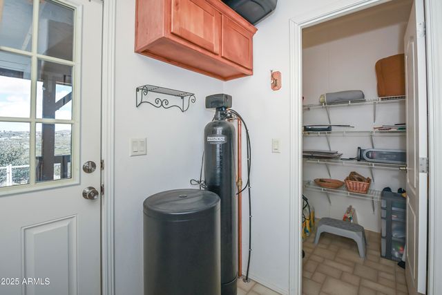 17985 E HUNTERS Lane, Dewey, AZ 86327