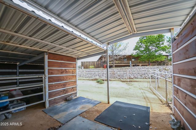 17985 E HUNTERS Lane, Dewey, AZ 86327