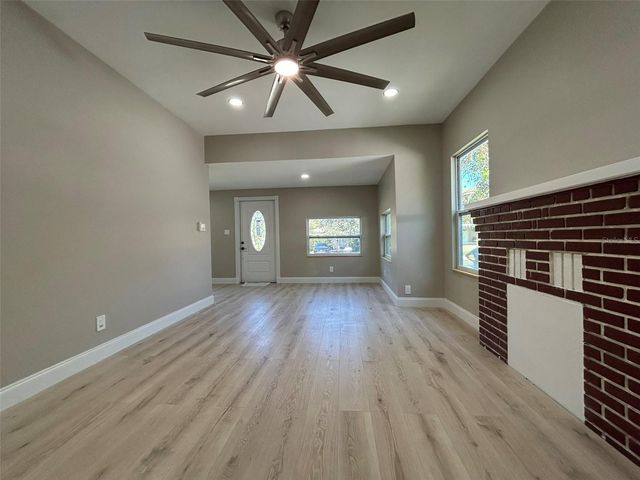 1218 13TH AVENUE S, St Petersburg, FL 33705