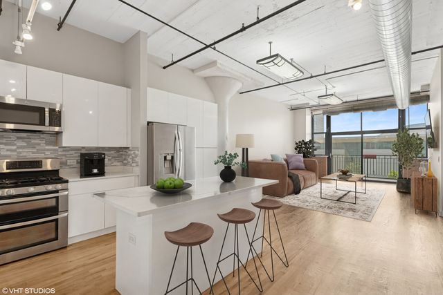 221 E Cullerton Street 517, Chicago, IL 60616