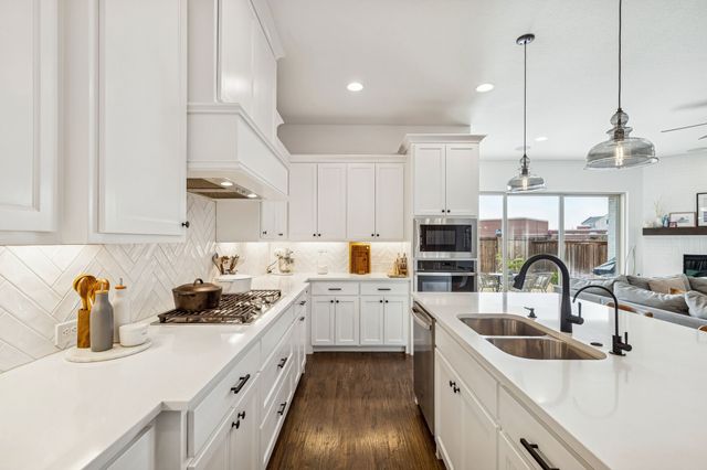 3024 Warrington, The Colony, TX 75056