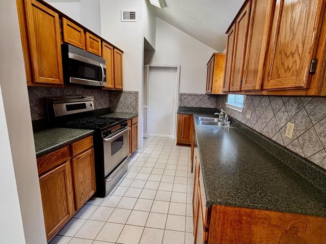 2514 Pecan Grove Court Court, Pearland, TX 77584