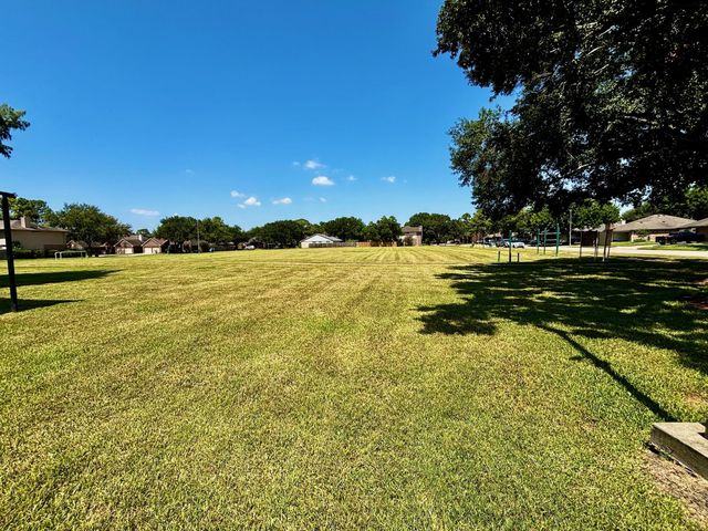 2514 Pecan Grove Court Court, Pearland, TX 77584