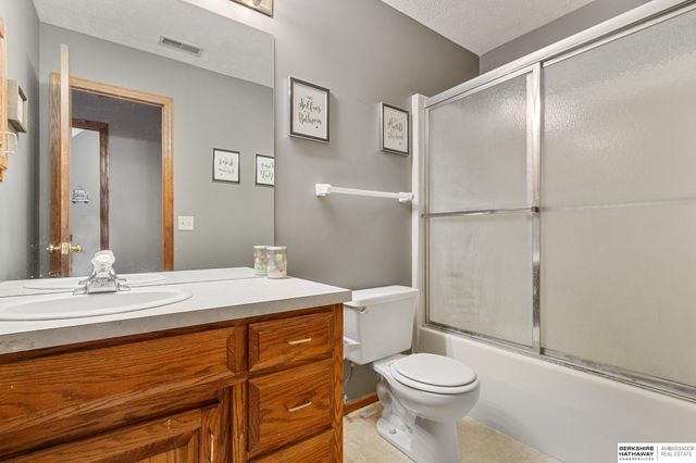 3819 Buccaneer Boulevard, Plattsmouth, NE 68048