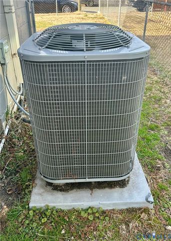 2124 Ferndale Ave, Petersburg, VA 23803