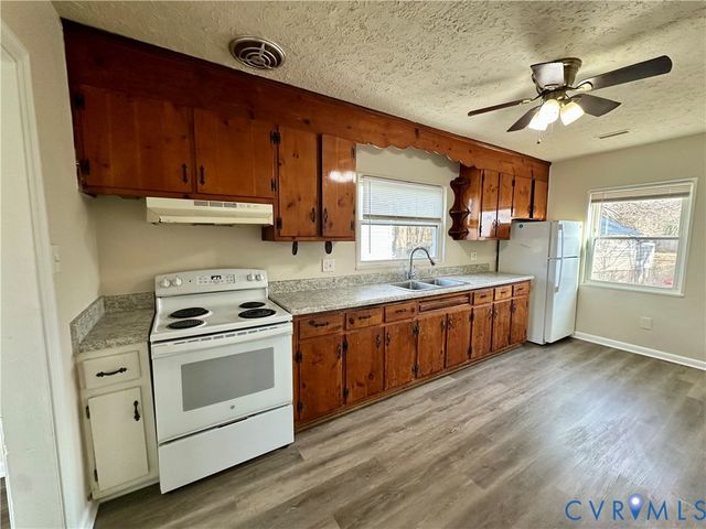 2124 Ferndale Ave, Petersburg, VA 23803