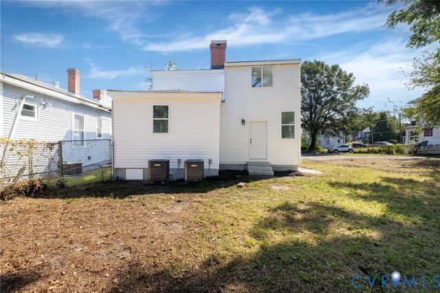 510 Byrne St, Petersburg, VA 23803
