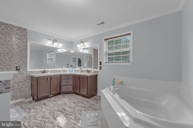 344 CHRISTINA LN, Williamstown, NJ 08094