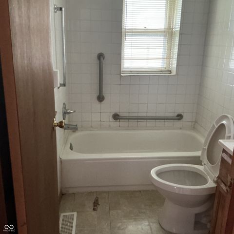 2621 N Tacoma Avenue, Indianapolis, IN 46218