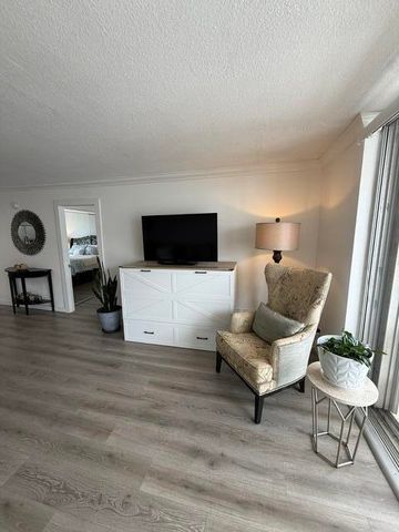 1900 S Ocean Boulevard 9l, Lauderdale-By-The-Sea # 9l, Lauderdale By The Sea, FL 33062