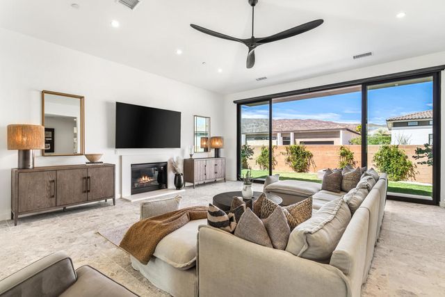 57644 Santo Thomas, La Quinta, CA 92253