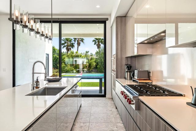 57644 Santo Thomas, La Quinta, CA 92253