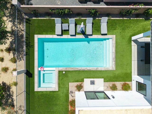 57644 Santo Thomas, La Quinta, CA 92253