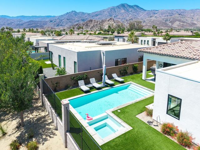 57644 Santo Thomas, La Quinta, CA 92253