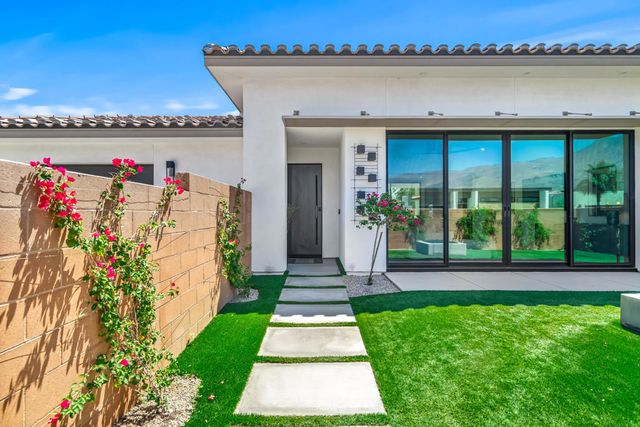 57644 Santo Thomas, La Quinta, CA 92253