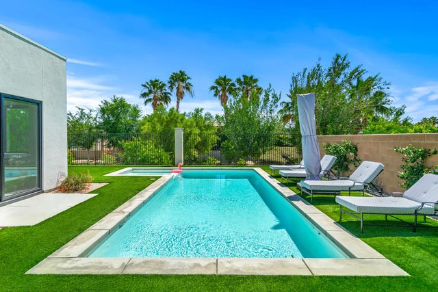 57644 Santo Thomas, La Quinta, CA 92253
