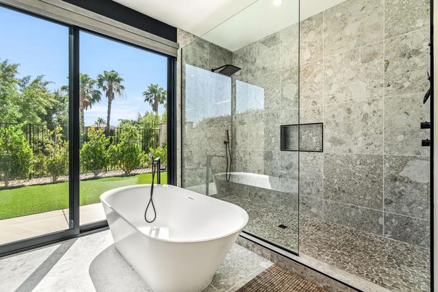 57644 Santo Thomas, La Quinta, CA 92253