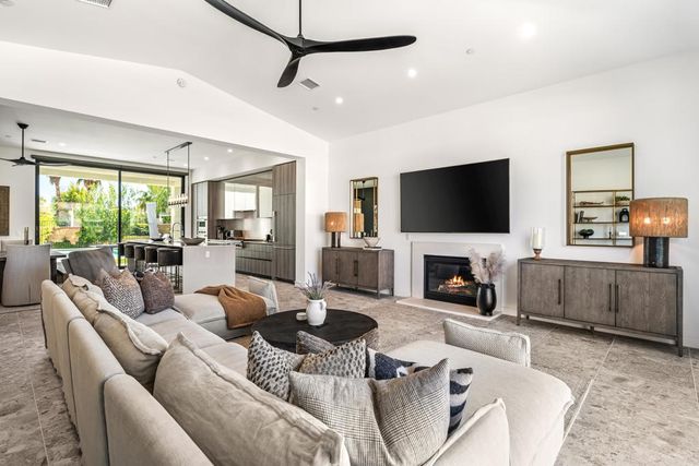57644 Santo Thomas, La Quinta, CA 92253