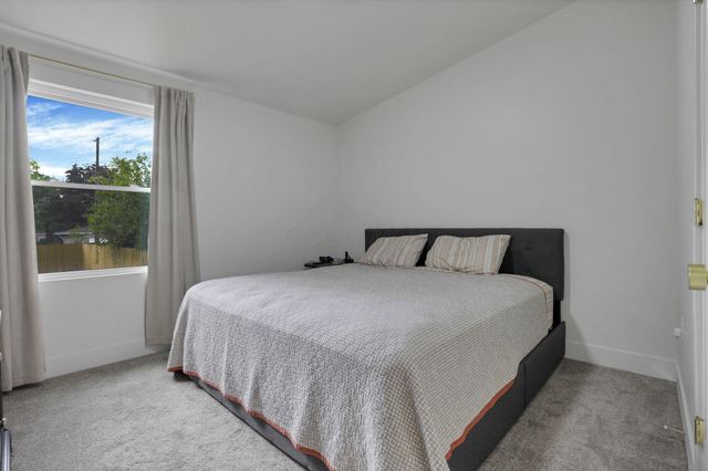 2949 Fleet Road, Columbus, OH 43232
