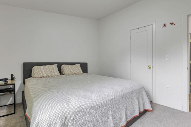 2949 Fleet Road, Columbus, OH 43232