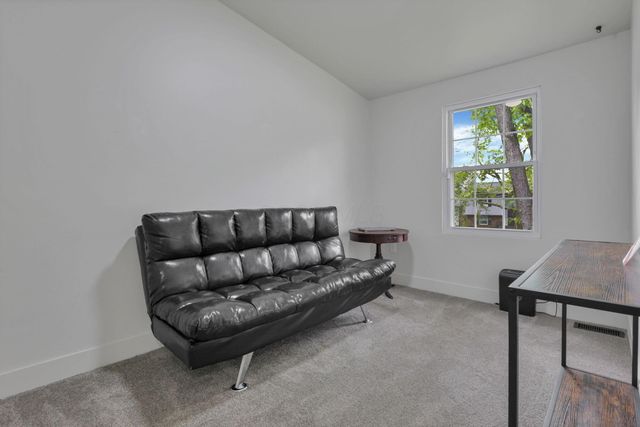 2949 Fleet Road, Columbus, OH 43232