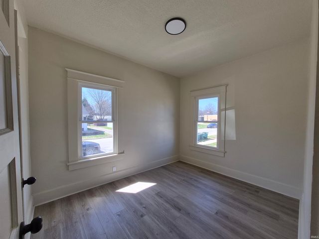 1162 Wabash Avenue, Vincennes, IN 47591