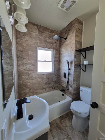 1162 Wabash Avenue, Vincennes, IN 47591