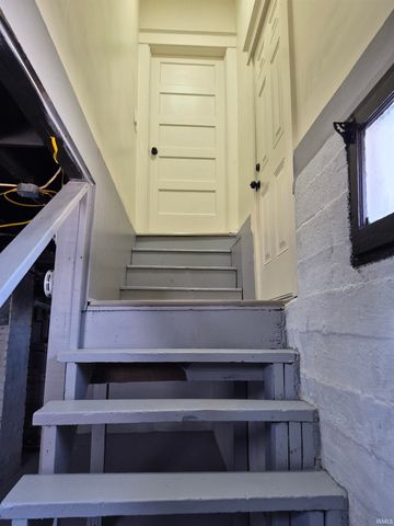 1162 Wabash Avenue, Vincennes, IN 47591