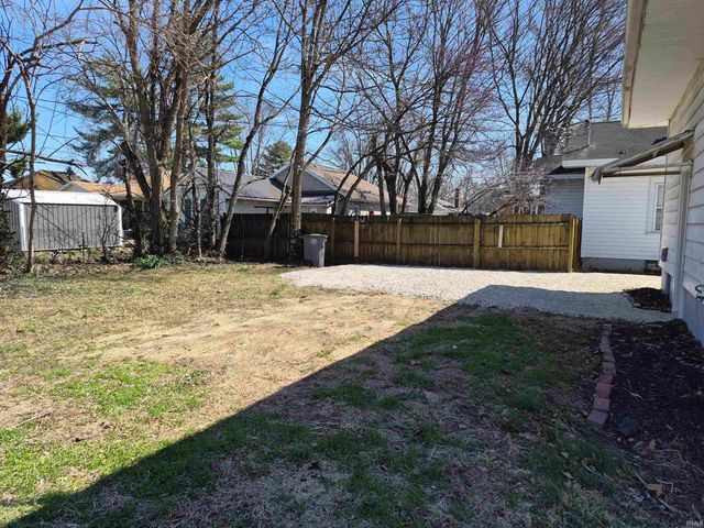 1162 Wabash Avenue, Vincennes, IN 47591