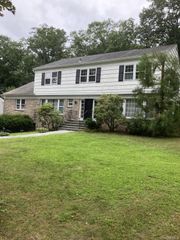 20 Springdale Road, Scarsdale, NY 10583