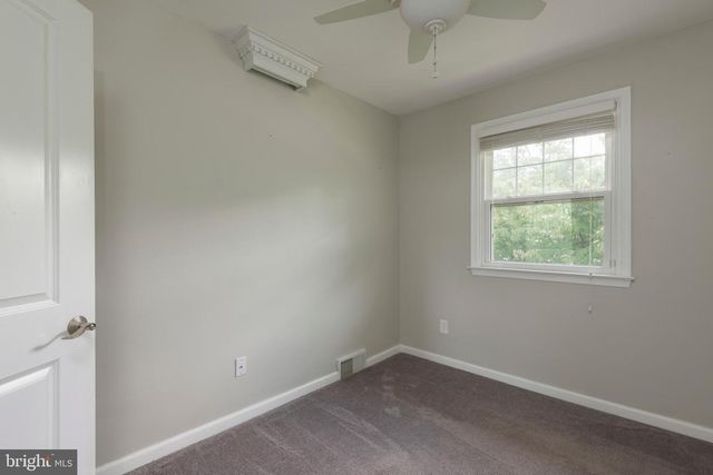 1100 WYNNBROOK RD, Secane, PA 19018