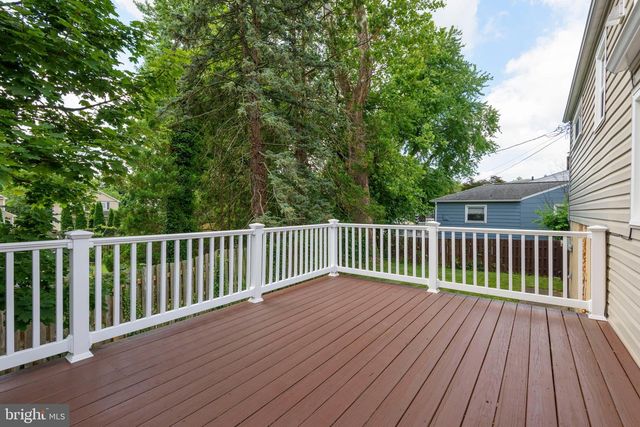 1100 WYNNBROOK RD, Secane, PA 19018