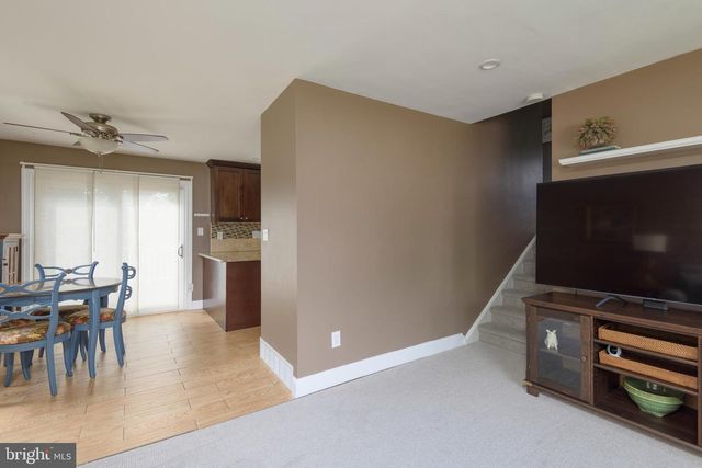 1100 WYNNBROOK RD, Secane, PA 19018