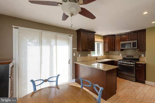 1100 WYNNBROOK RD, Secane, PA 19018