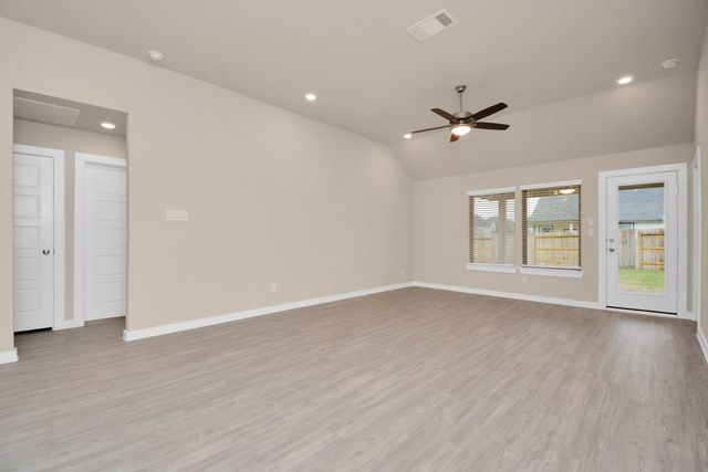 2734 San Bernard Drive, Fresno, TX 77545