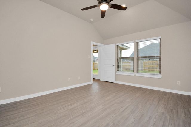 2734 San Bernard Drive, Fresno, TX 77545