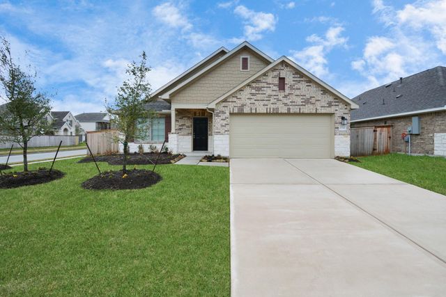 2734 San Bernard Drive, Fresno, TX 77545