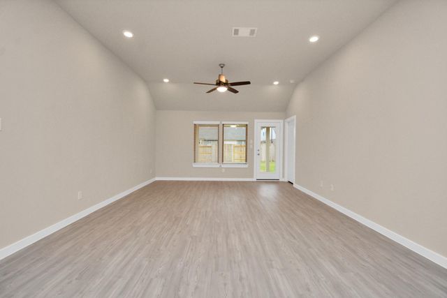 2734 San Bernard Drive, Fresno, TX 77545