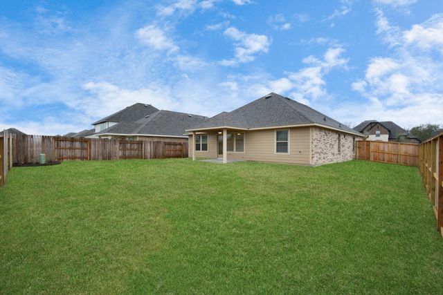 2734 San Bernard Drive, Fresno, TX 77545