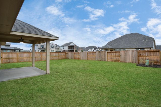 2734 San Bernard Drive, Fresno, TX 77545
