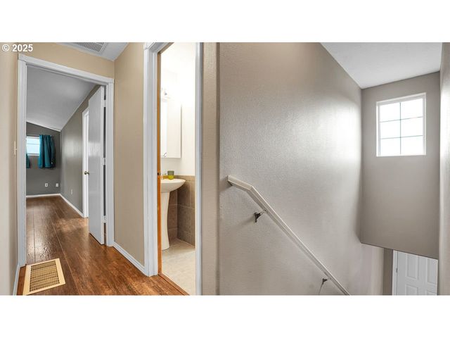 33410 Sw MEADOWBROOK Dr, Scappoose, OR 97056