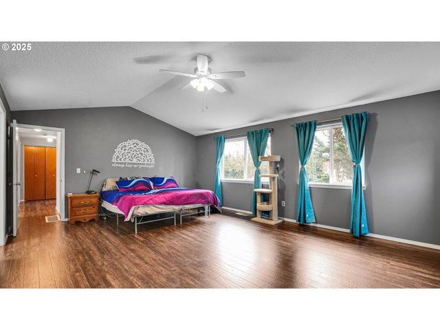 33410 Sw MEADOWBROOK Dr, Scappoose, OR 97056