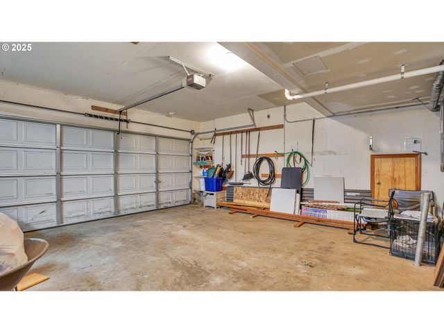 33410 Sw MEADOWBROOK Dr, Scappoose, OR 97056