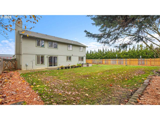 33410 Sw MEADOWBROOK Dr, Scappoose, OR 97056