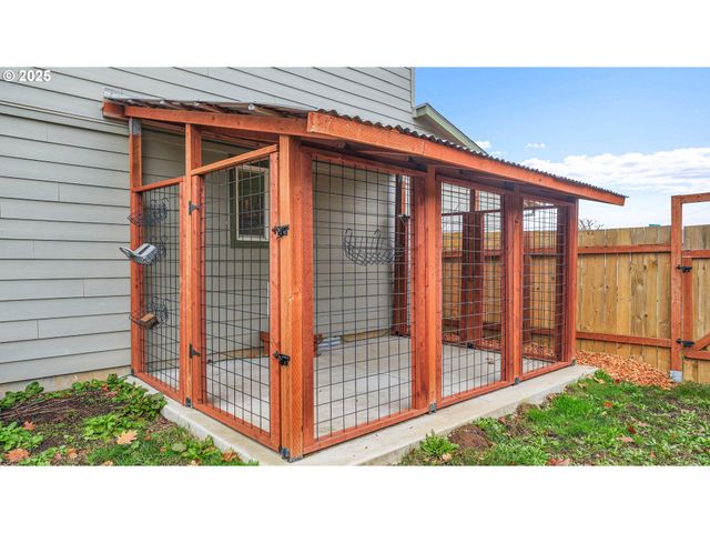 33410 Sw MEADOWBROOK Dr, Scappoose, OR 97056