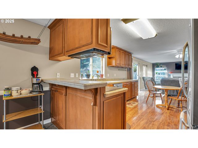 33410 Sw MEADOWBROOK Dr, Scappoose, OR 97056